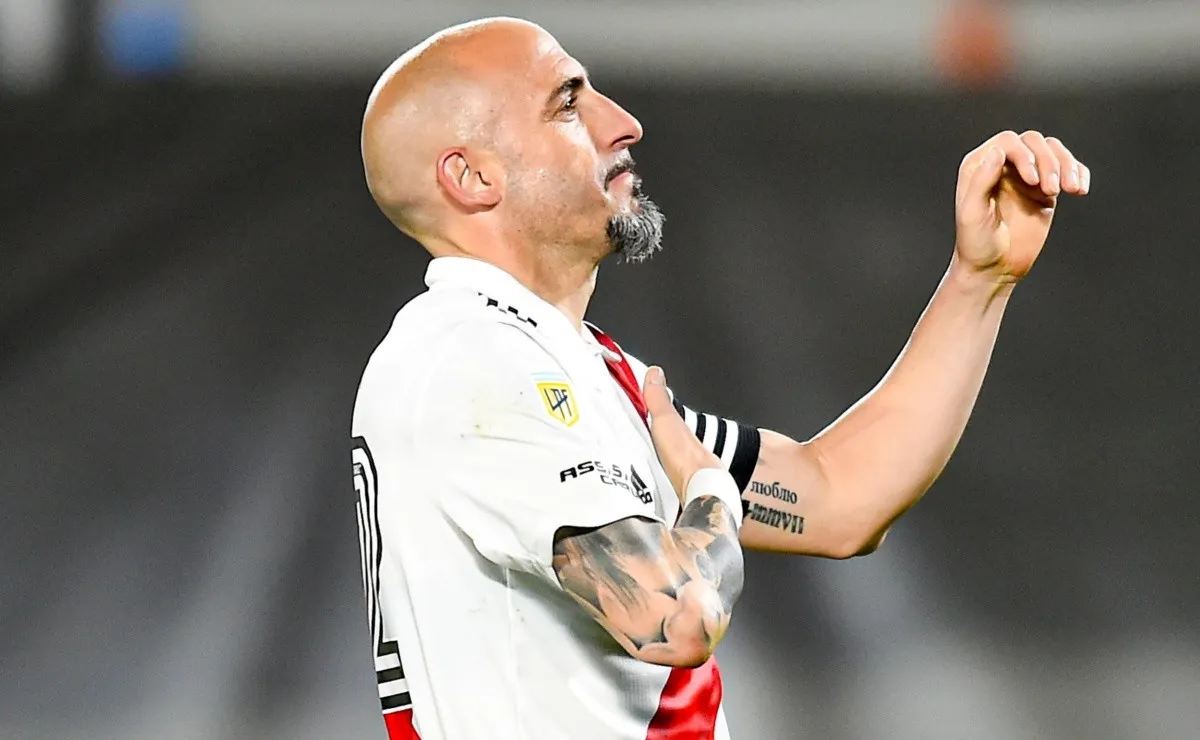 El experimentado defensor millonario fue uno de los puntos altos de River.