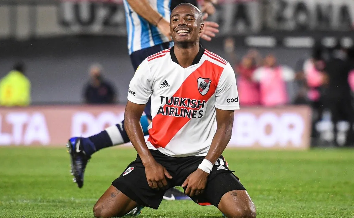Nicolás De La Cruz se nacionalizó argentino.