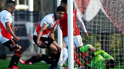 Otro grito de gol para el delantero de la Reserva.