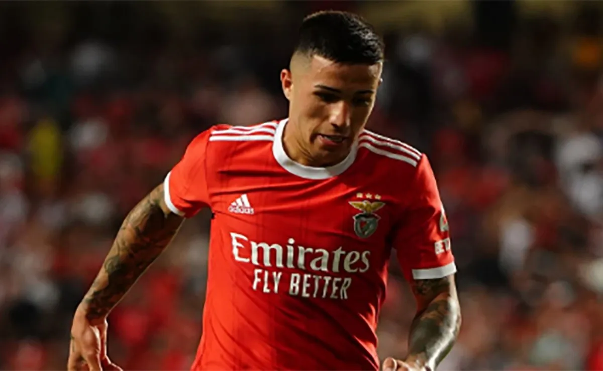 Enzo ya hizo su debut oficial en Benfica el pasado miércoles por Champions League.