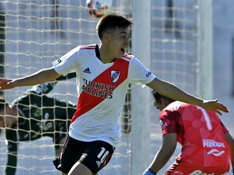 Con gol de Matías Gallardo, River venció a Sarmiento y sigue puntero