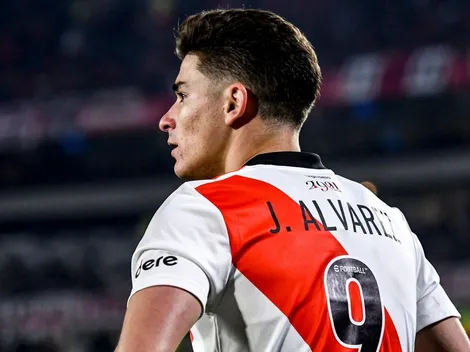 La camiseta de Julián Alvarez, en una subasta solidaria