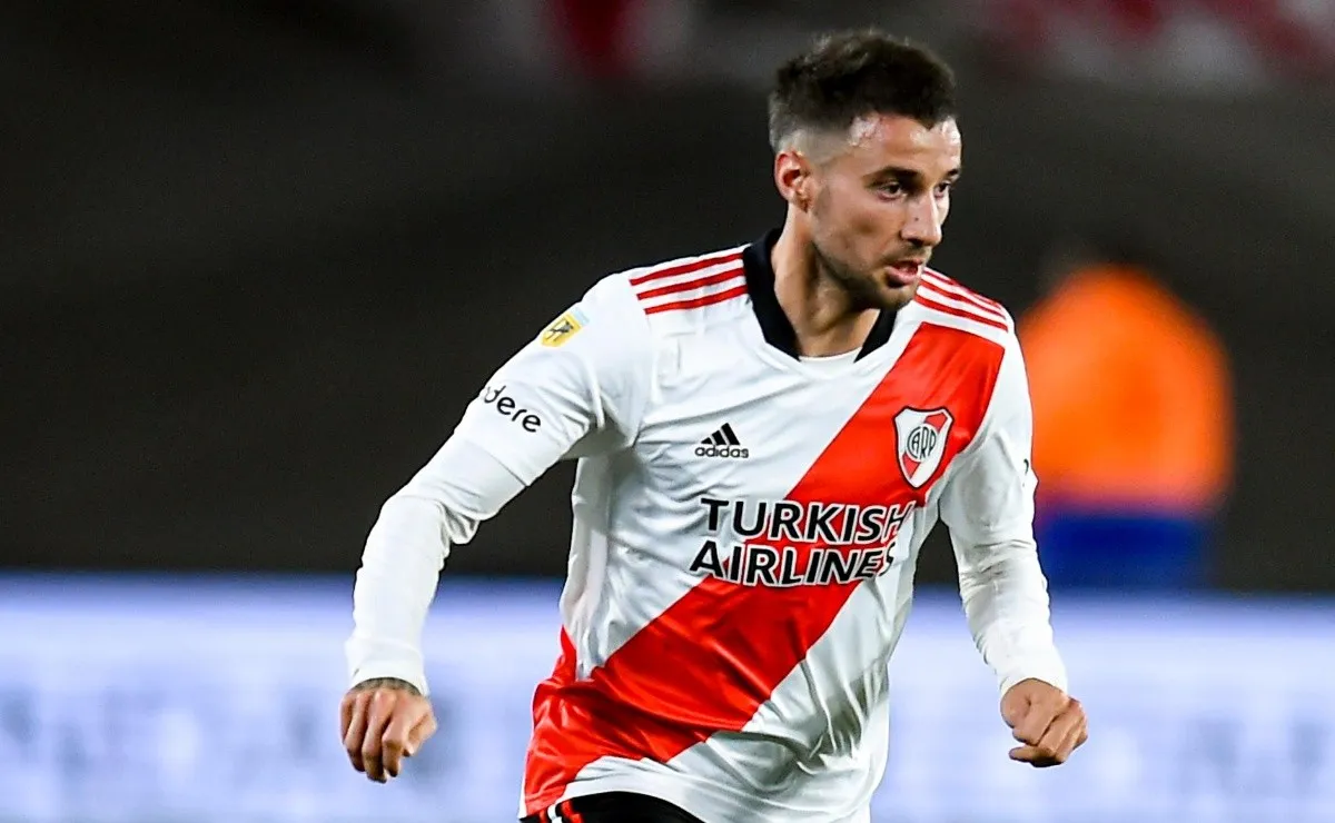 Mammana jugó por segundo partido consecutivo como defensor central.