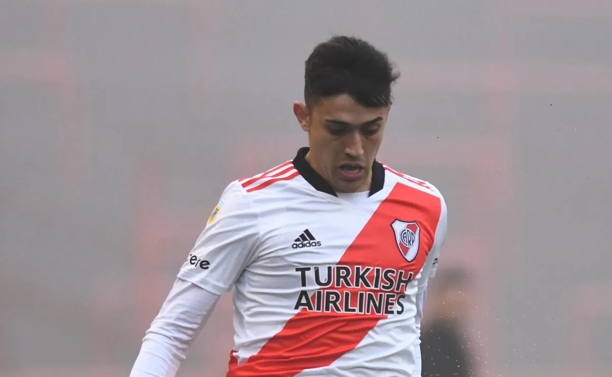 El Pibe disputó su segundo partido en River y la volvió a romper.