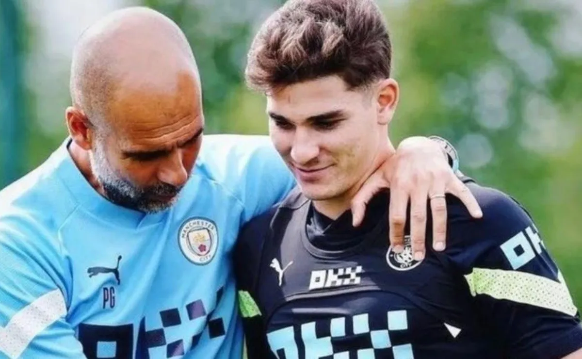 El abrazo de Pep Guardiola y muchos elogios luego de su debut en el City