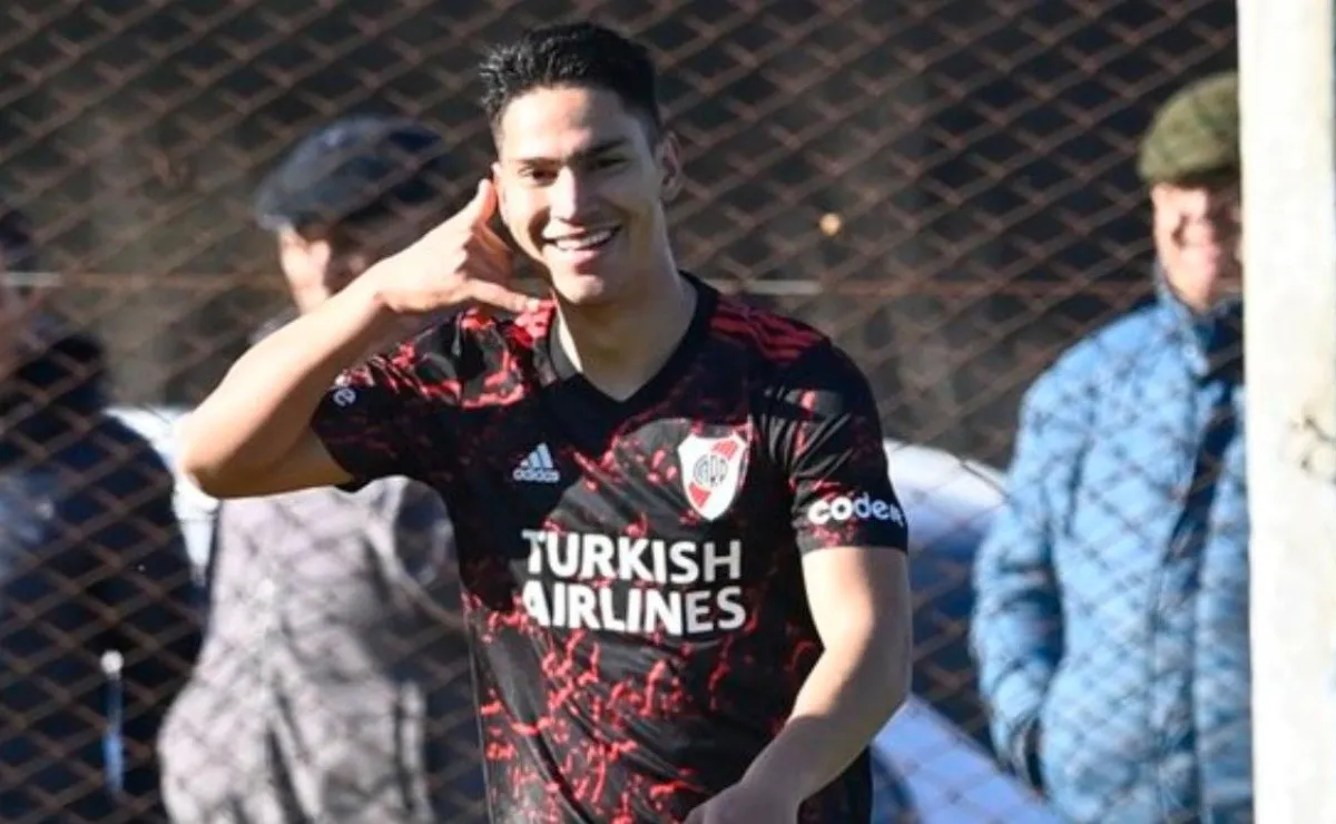 Flabián Londoño marcó dos goles en la Reserva