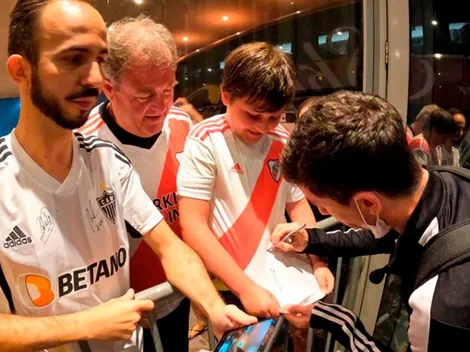 El pedido de los hinchas de River a Nacho Fernández en su llegada a Río de Janeiro