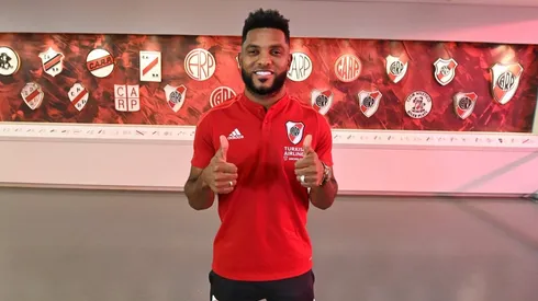 Burocráticamente, el delantero ya puede actuar con la camiseta del Más Grande.