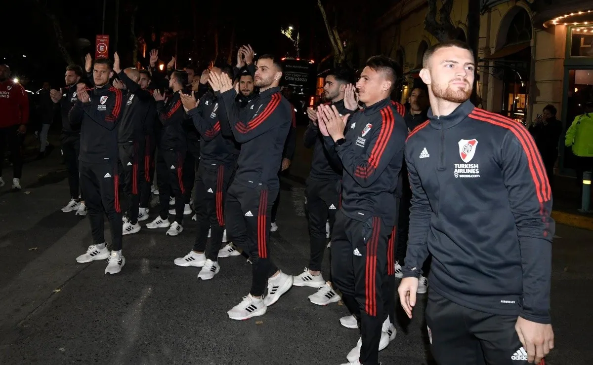 El Millonario fue recibido por una multitud en Villa Mercedes.
