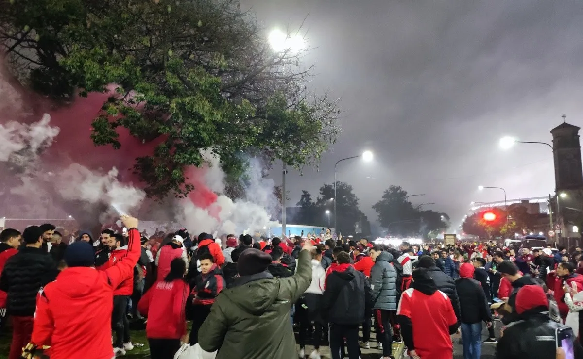 Los hinchas del Más Grande y otra noche de Copa Libertadores