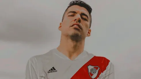 De que la banda roja le queda pintada no hay ninguna duda...