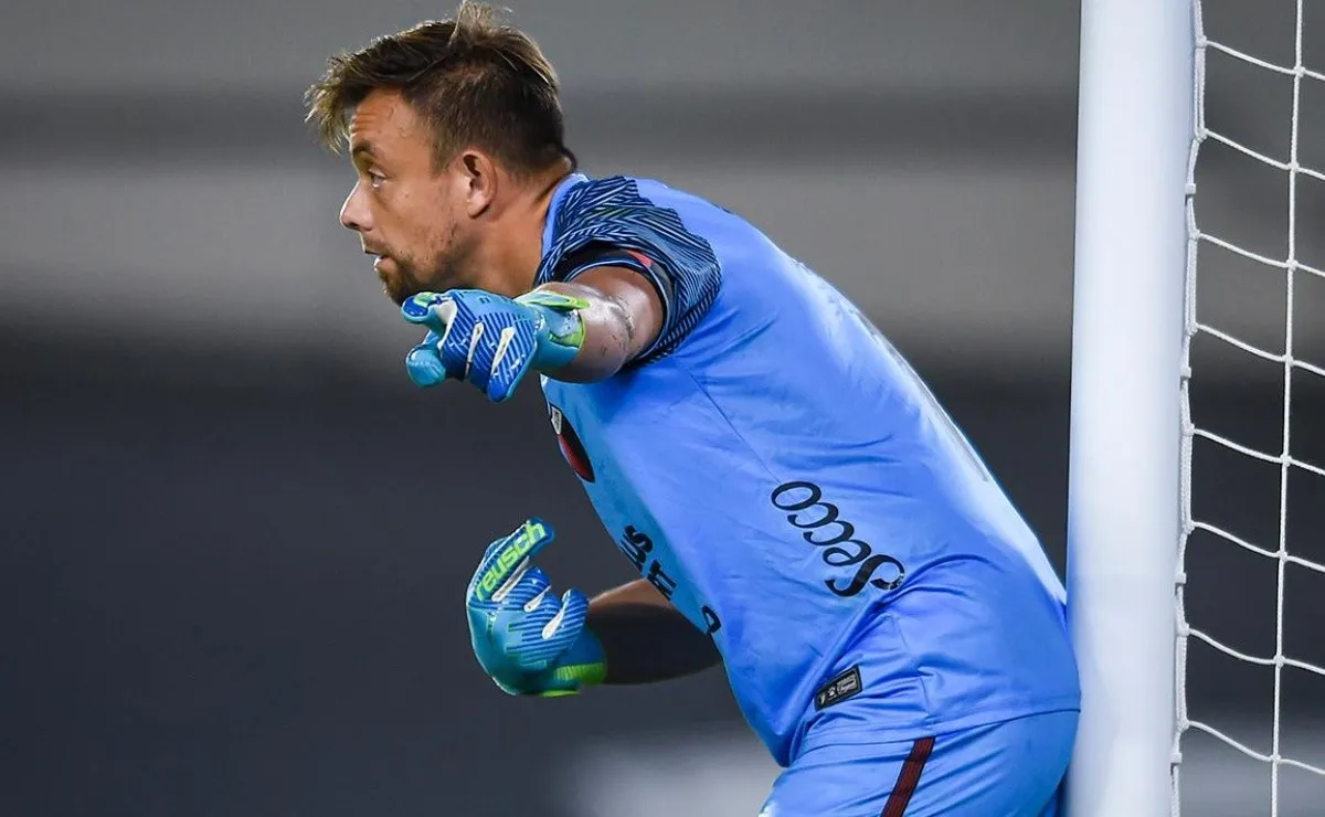 Leonardo Burián, flamante refuerzo de Vélez, habló de la serie de octavos de final de Copa Libertadores que se viene contra River y afirmó que los de Gallardo no llegan en su mejor momento.