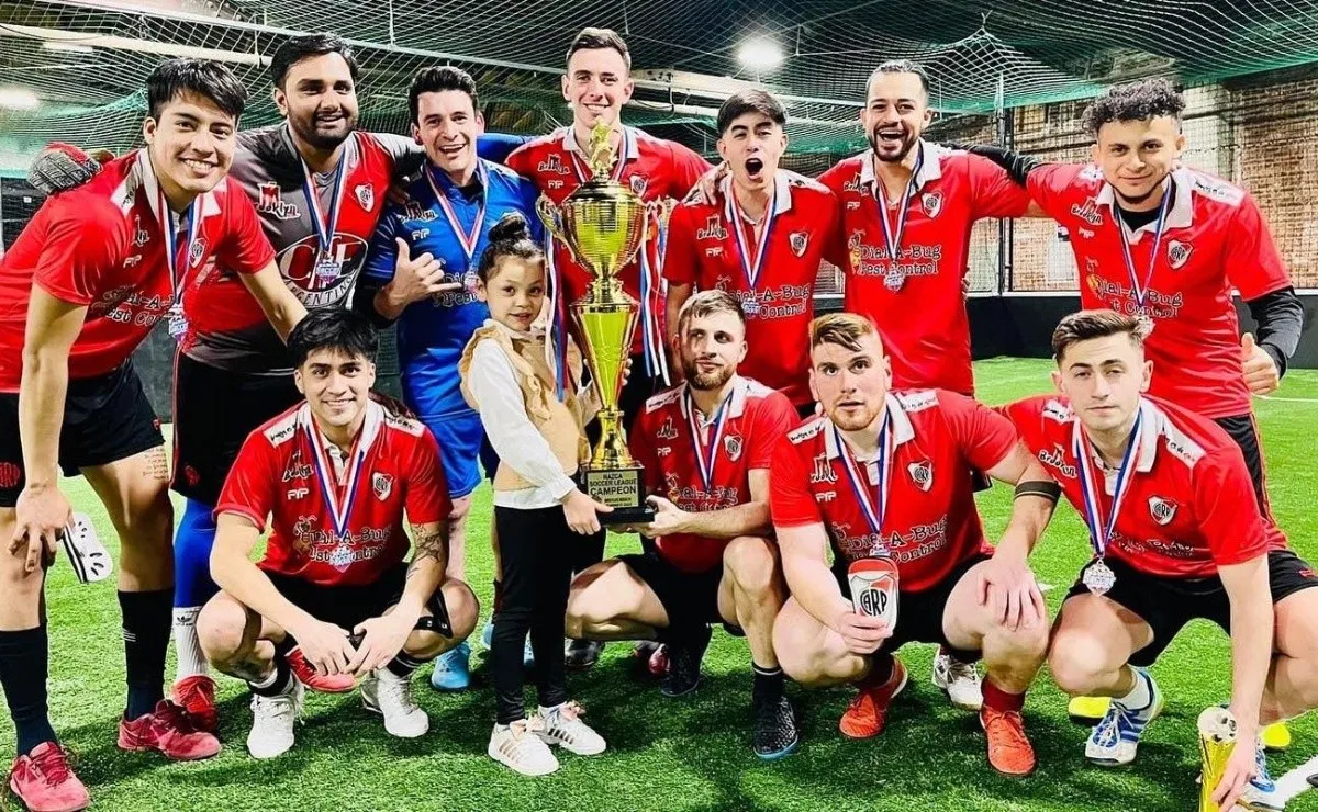 La banda de Brooklyn goleó a Boca y no se cansa de dar vueltas olímpicas.