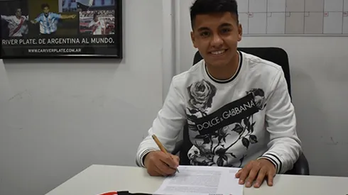 Esteban Fernández, una de las promesas de la Reserva, extendió su contrato con River hasta diciembre de 2024.