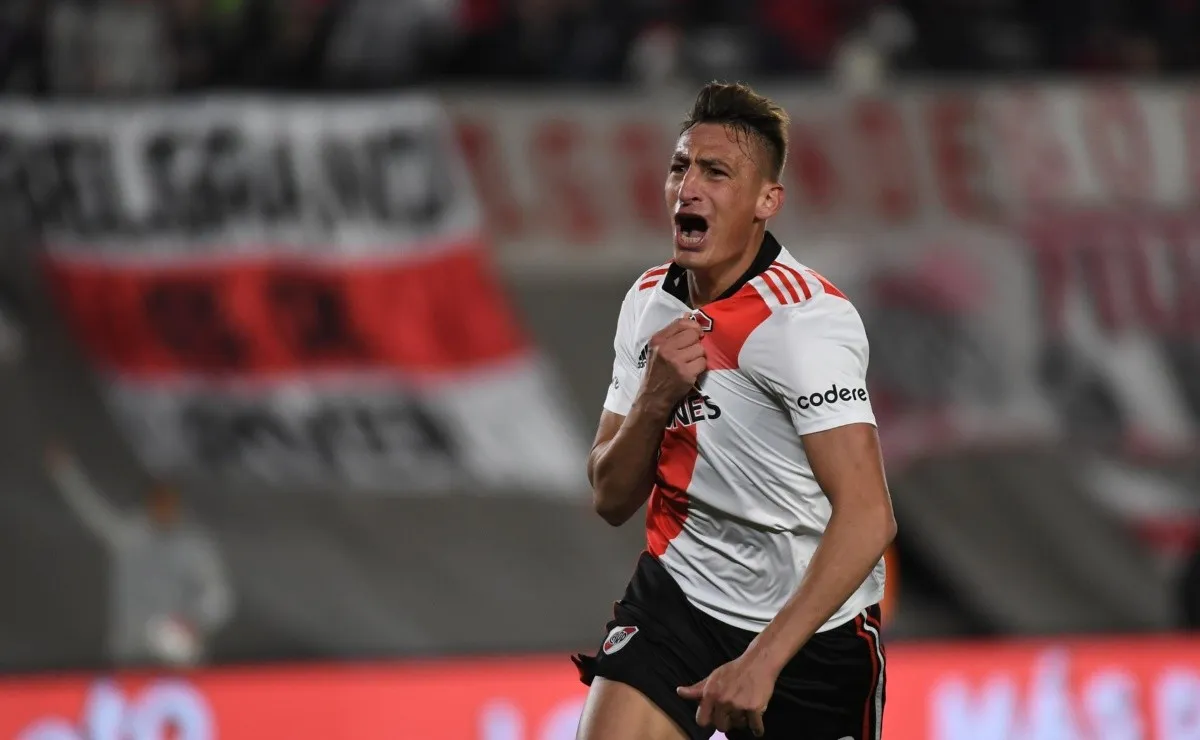 Con una linda definición, Braian culminó la jugada del segundo gol ante Lanús.