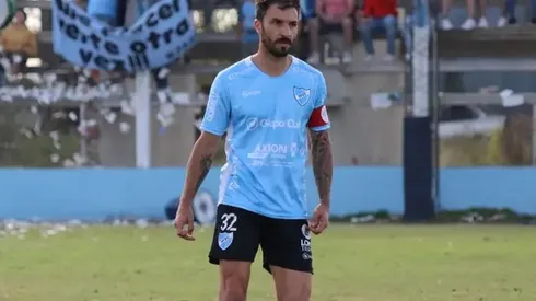 Nacho sigue haciendo goles, ahroa con la camiseta de su amado Hughes FC de Santa Fe.