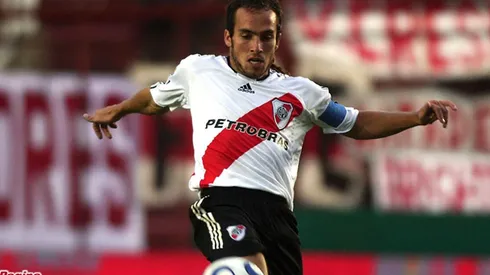 El ex volante ofensivo del Millonario actualmente juega en Estudiantes de Río Cuarto.