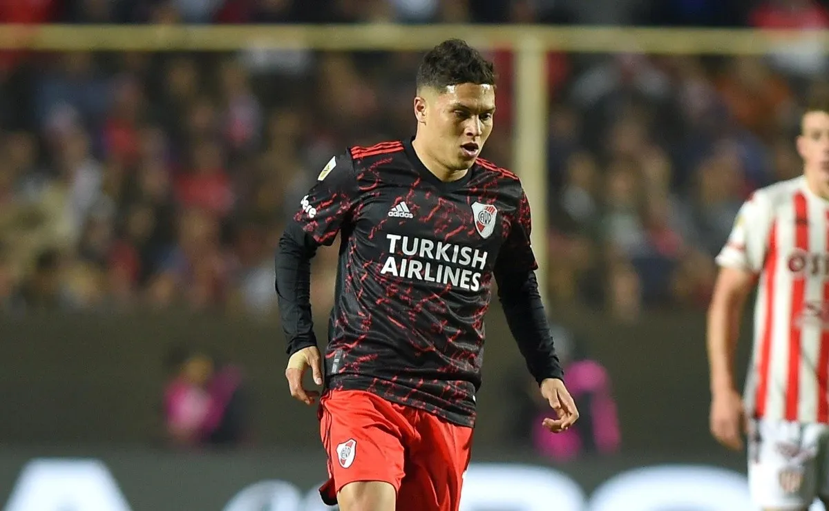 Juanfer sumó poco más de 20 minutos en cancha en el triunfo frente a Unión.