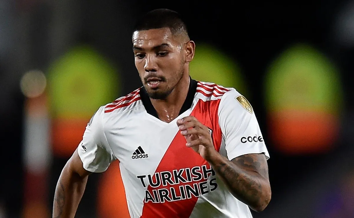 David Martínez podría emigrar e irse de River en este mercado de pases.