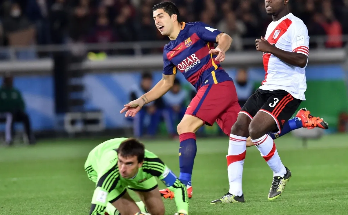 Luis Suárez la rompió en el Mundial de Clubes y marcó dos goles ante River