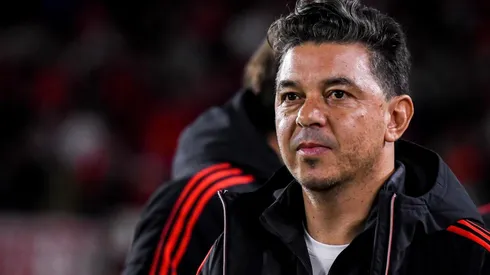 Pensativo: el Muñeco tiene demasiadas bajas importantes para el debut ante Defensa y Justicia.