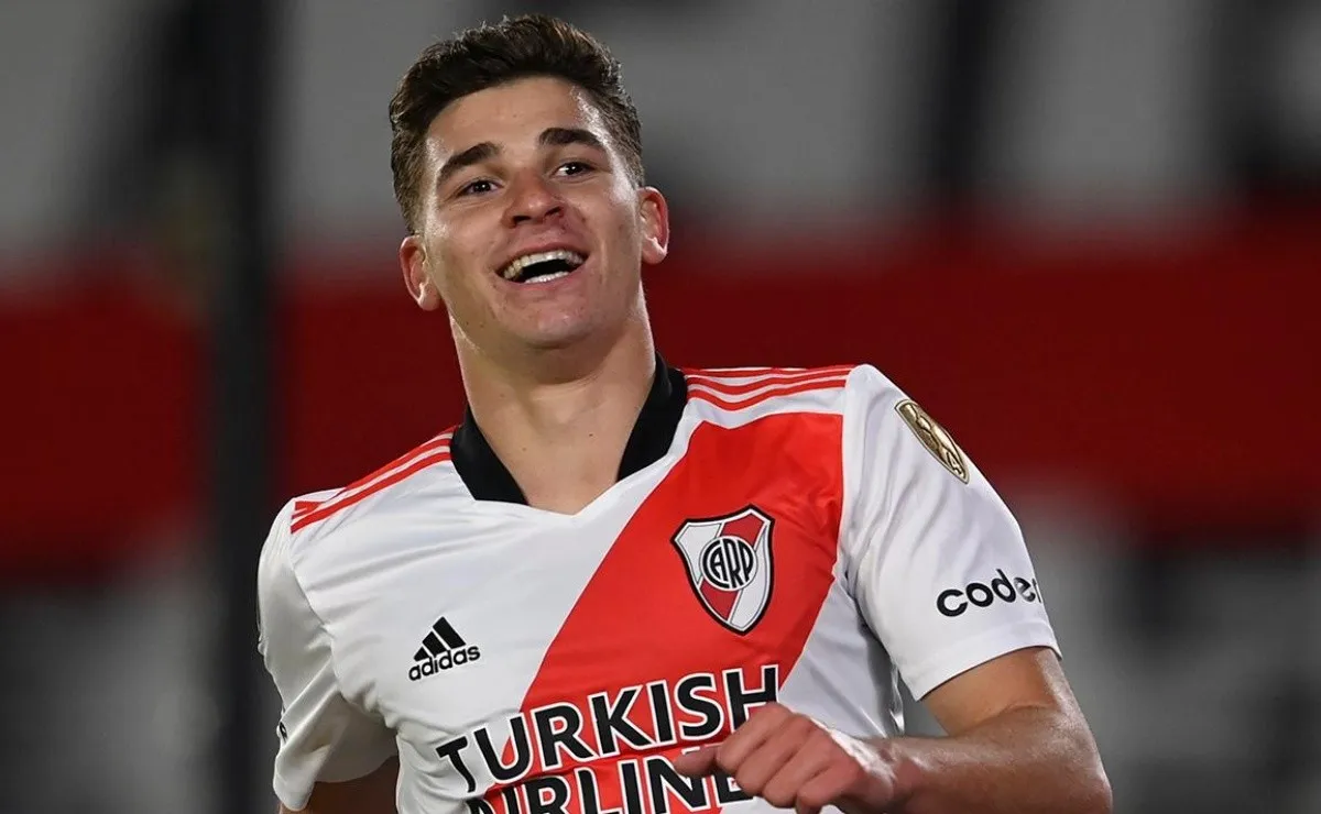 La extraordinaria actuación de Julián Álvarez en el duelo entre River y Alianza Lima por la Copa Libertadores llegó a los principales medios del mundo.