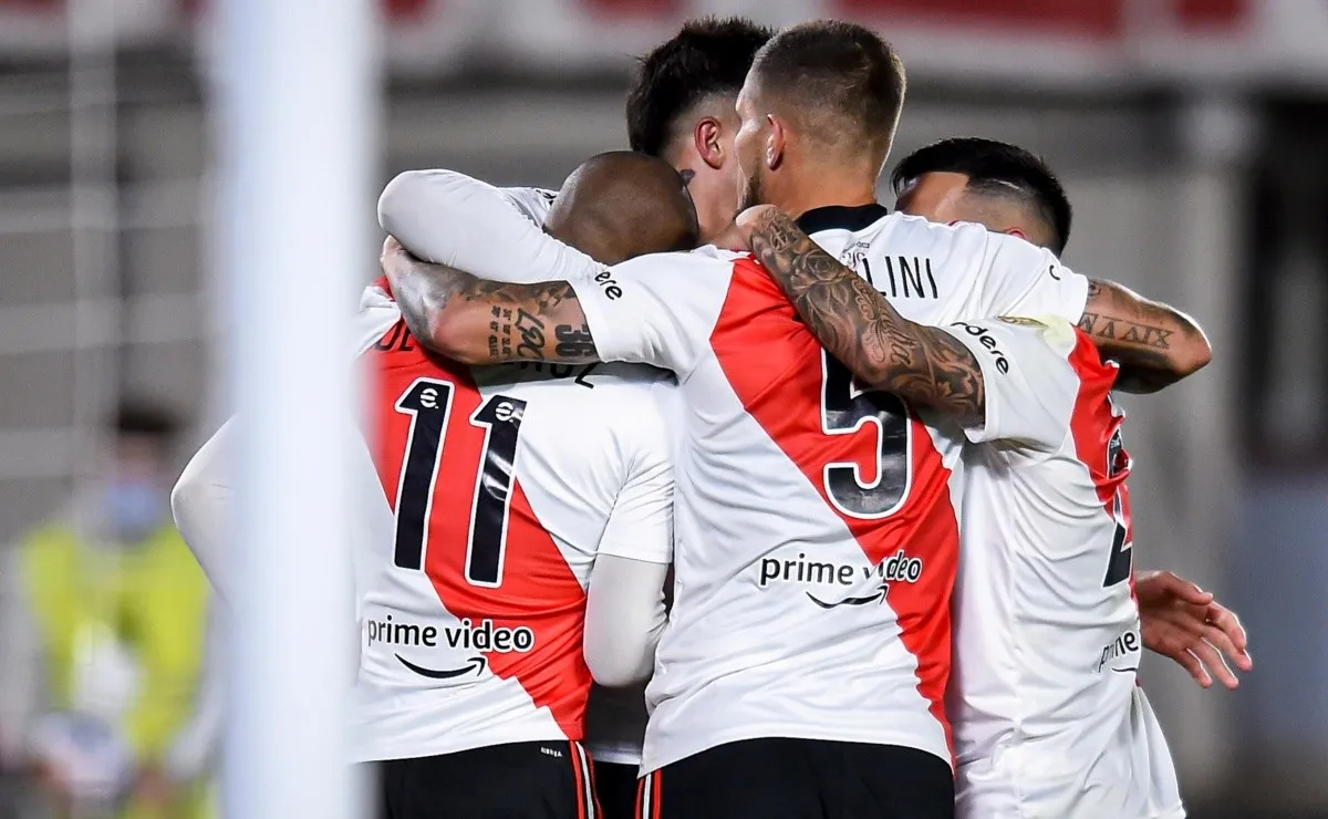 River recibió a Colo Colo en el Estadio Monumental por la quinta fecha del Grupo F de la Copa Libertadores.