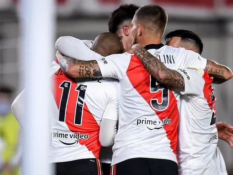 River goleó a Colo Colo y se metió en octavos