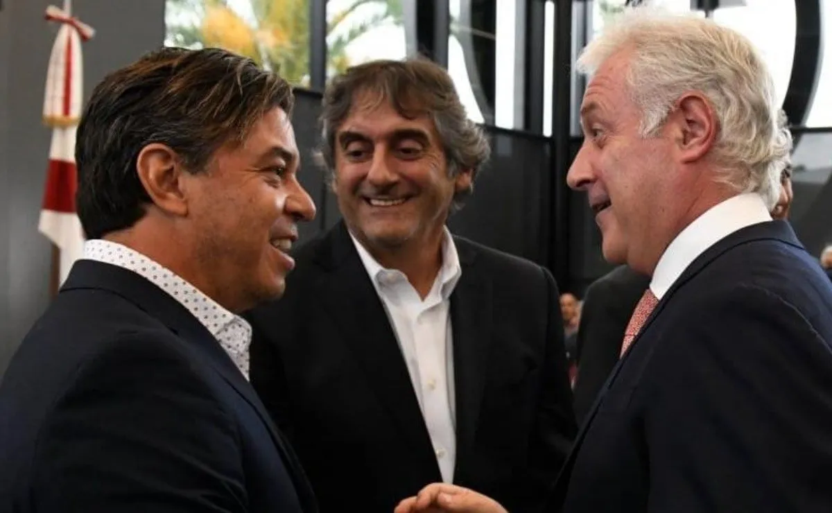 El DT millonario se reunió con el Secretario Técnico y el Vice I