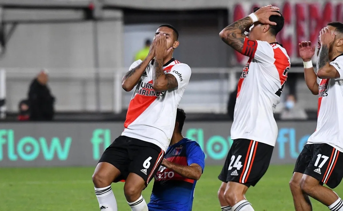 Los gestos de Díaz, Martínez y Enzo Pérez retratan a la perfección lo que fue la actuación de River ante Tigre.