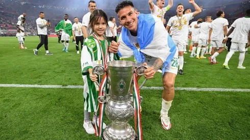 El ex River que volvió a levantar una Copa en Hungría