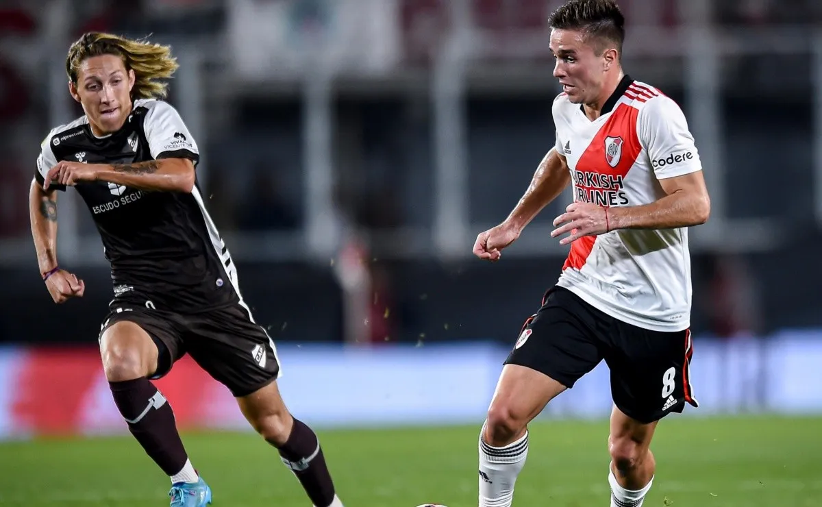 Agustín Palavecino volvió al once titular