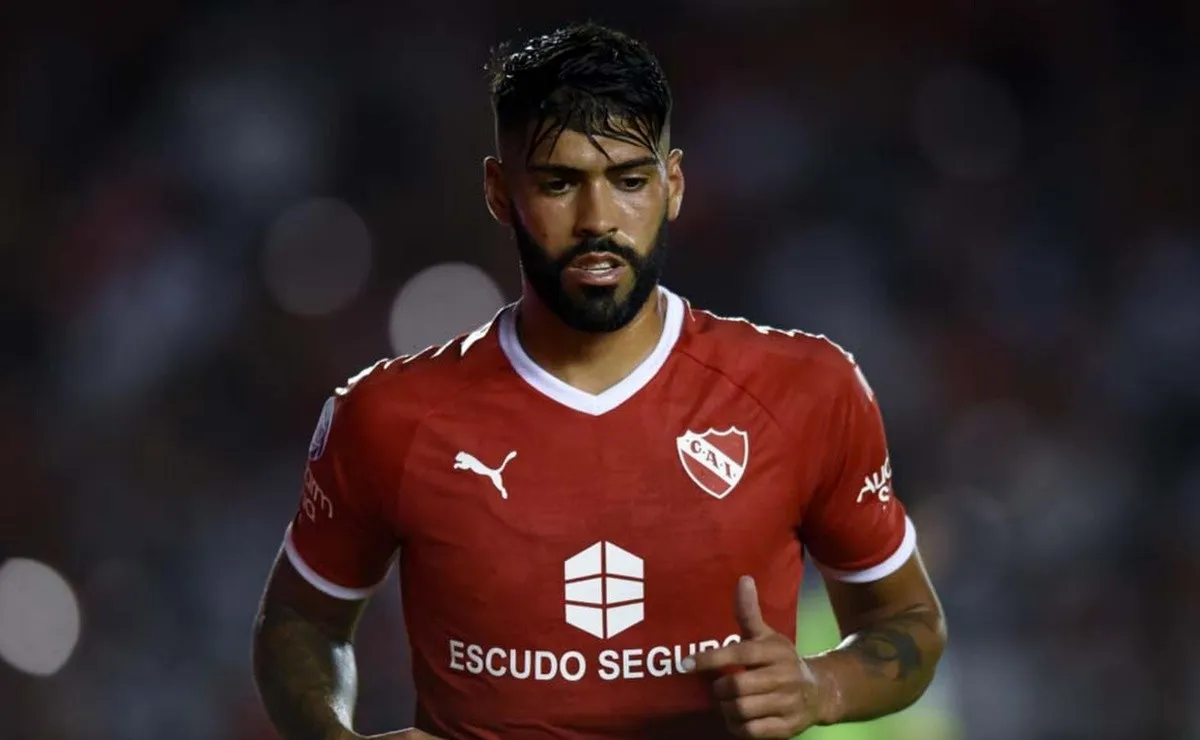 El ex defensor del Millonario fue vendido al Rojo en 2019 y en Nuñez todavía no recibieron la totalidad del dinero.