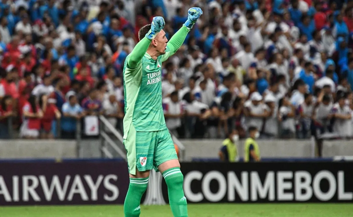 El Pulpo agigantó como nunca su figura y fue el mejor de la cancha contra Fortaleza.