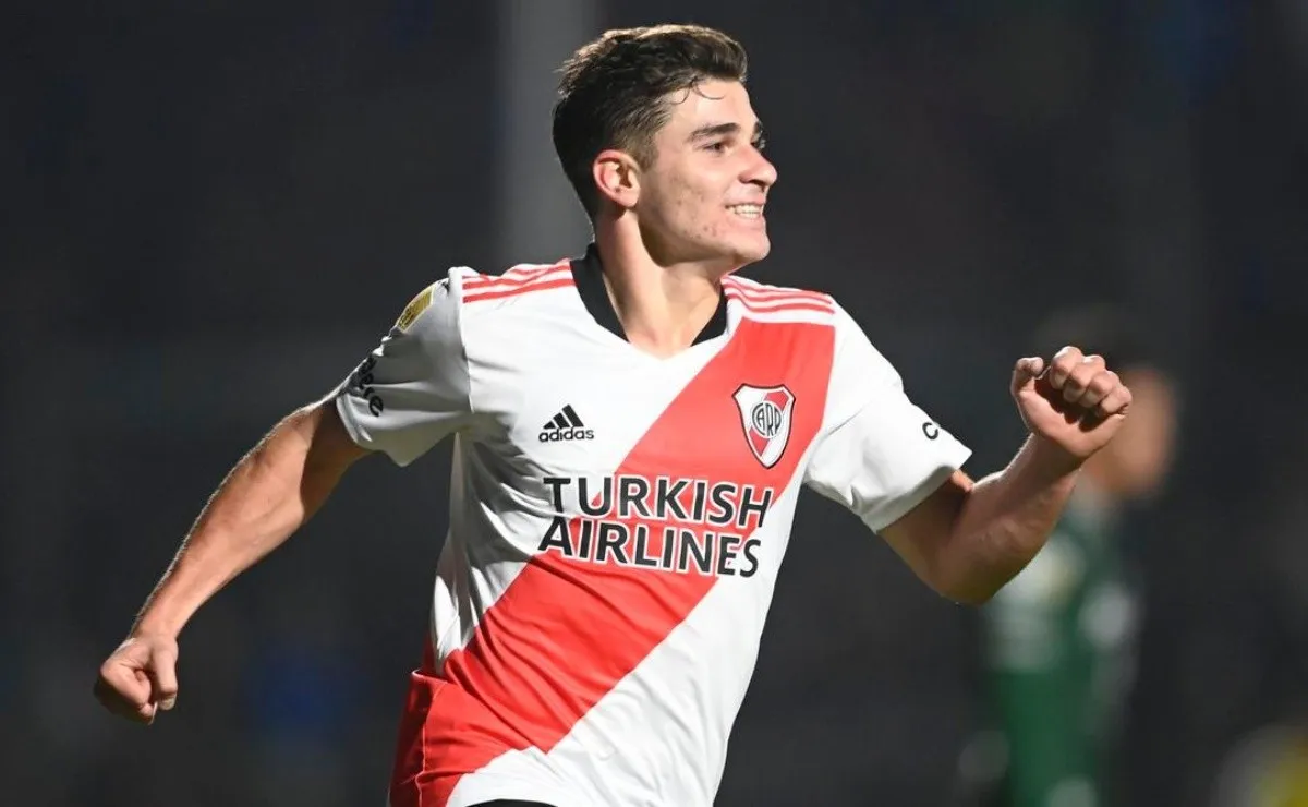 Julián llegó a los 44 goles en River y quedó a tiro de Rafa Borré