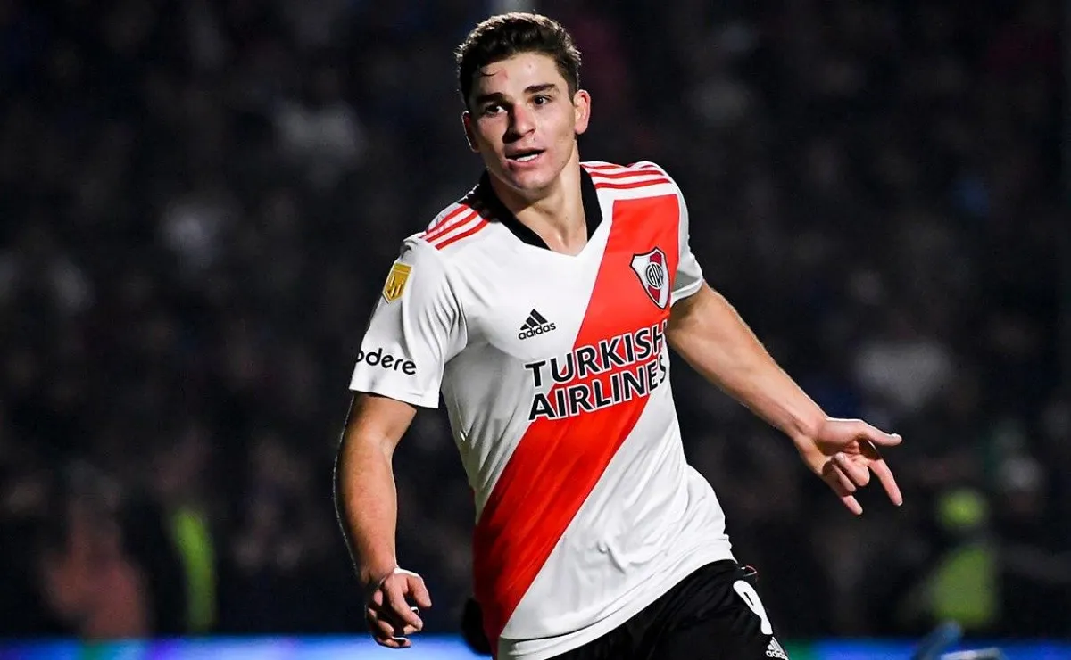 River goleó 7 a 0 a Sarmiento por la Copa de la Liga, Julián Álvarez metió tres goles y se convirtió en el segundo máximo artillero de la era Gallardo.