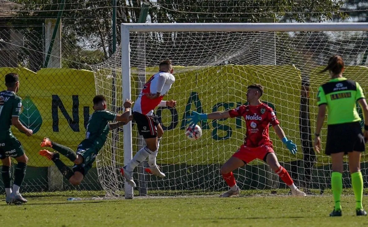 El Más Grande se clasificó a cuartos de final a falta de una fecha para que termine la primera ronda.