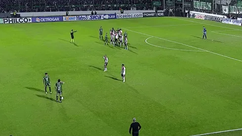 El laboratorio del Muñeco para defender la pelota parada en Junín