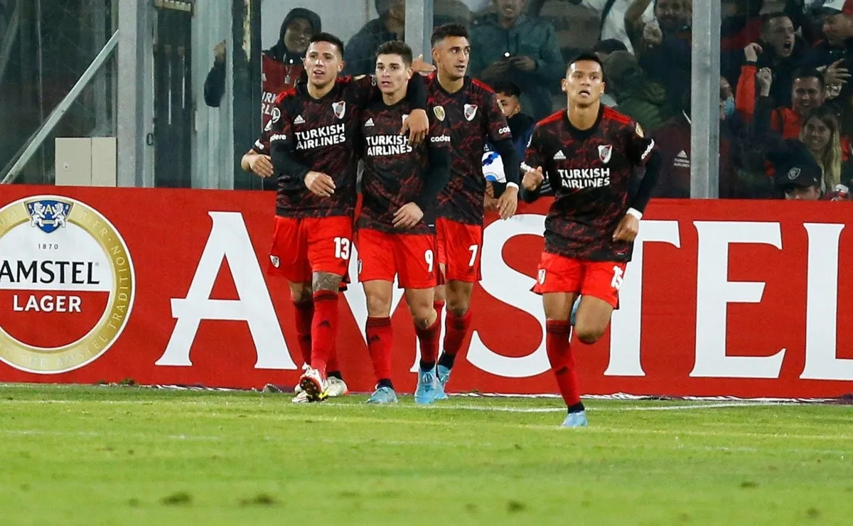 River visitó a Colo Colo en el Estadio Monumental David Arellano por la tercera jornada del Grupo F de la Copa Libertadores.