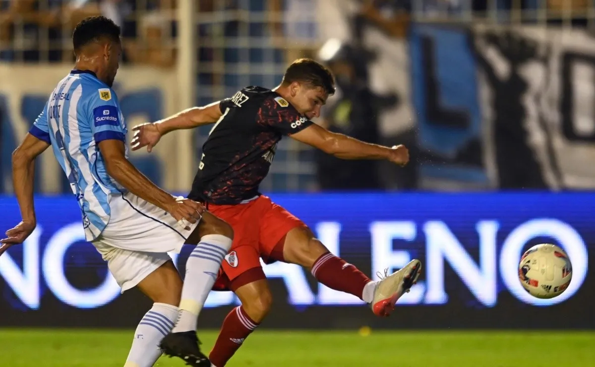 River recibe a Atlético Tucumán por la fecha 12 de la Copa de la Liga Profesional.