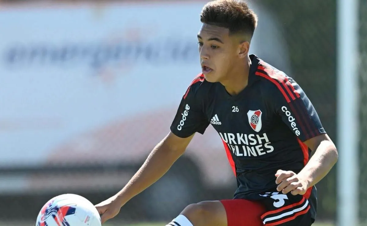 Matías Gallardo no pudo formar parte del encuentro ante Talleres por la fecha 11 del Torneo de Reserva