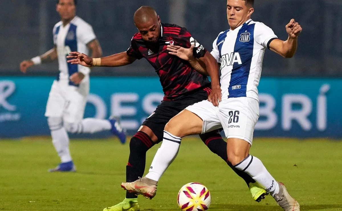 El Millonario visita a Talleres en el Estadio Kempes por la fecha 11 de la Copa de la Liga Profesional.