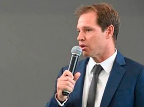 Brito en Europa, ¿charlas para que Julián se quede hasta diciembre?