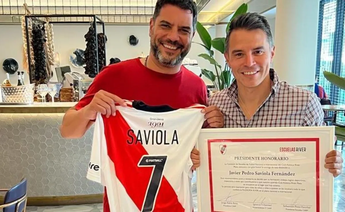 Javier Saviola fue designado como presidente honorario de las Escuelas de River