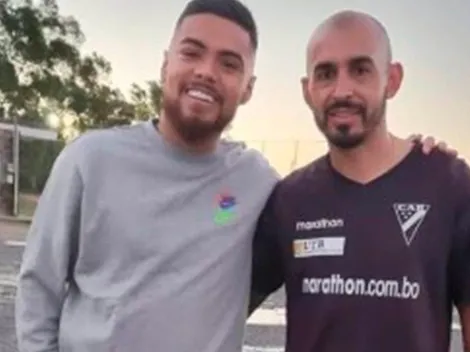 Paulo Díaz y la foto con un rival de Boca