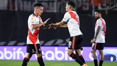 El volante fue reemplazado en el primer tiempo del partido con Argentinso Juniors.