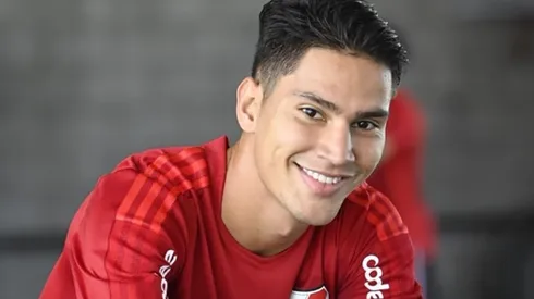 El delantero estará varias semanas fuera de las canchas.