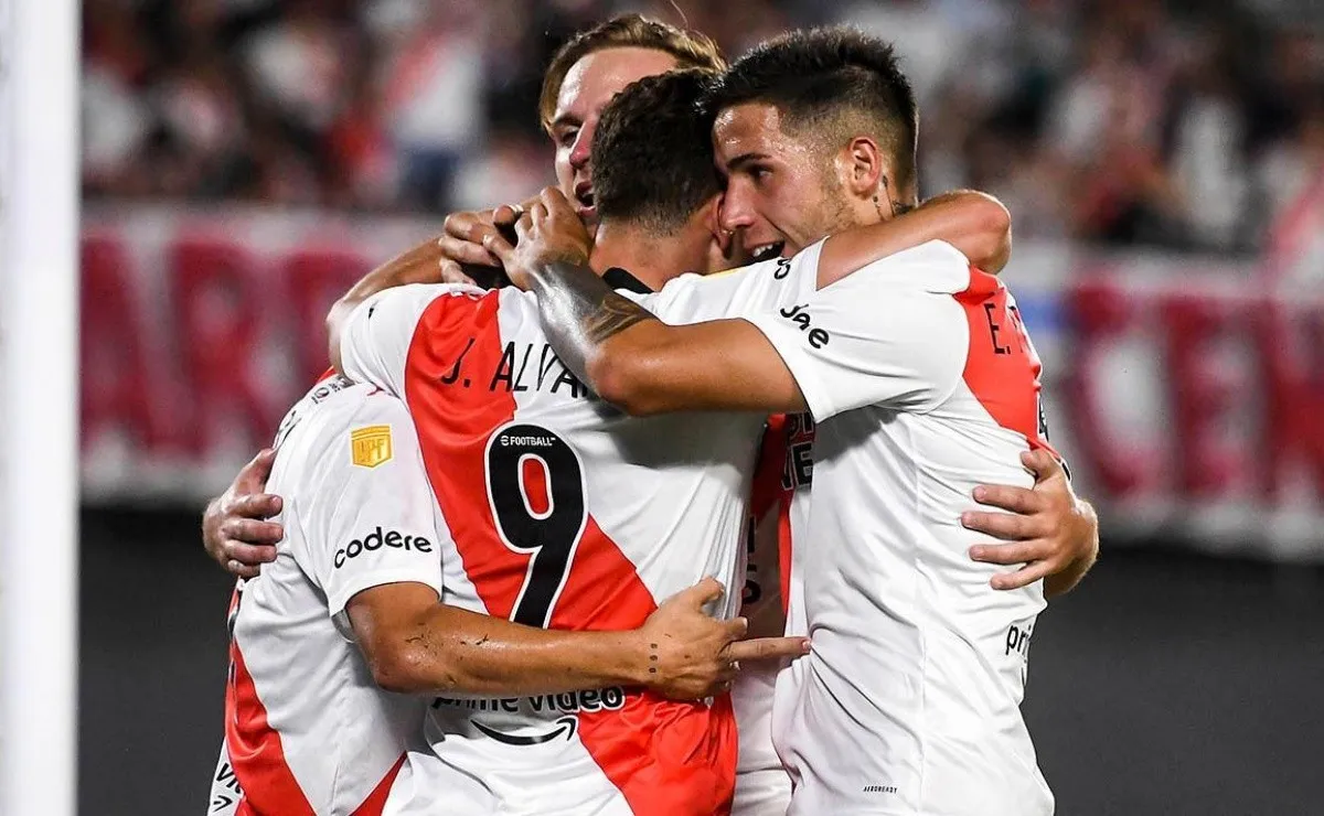 River va por una victoria que le permita trepar a lo más alto