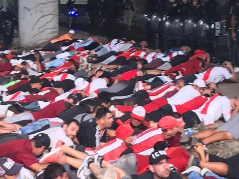 Detuvieron a un grupo de barras que tenía derecho de admisión