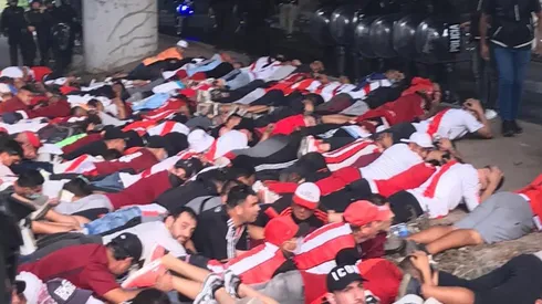 Varios integrantes de la barra de River fueron detenidos cerca del Estadio.